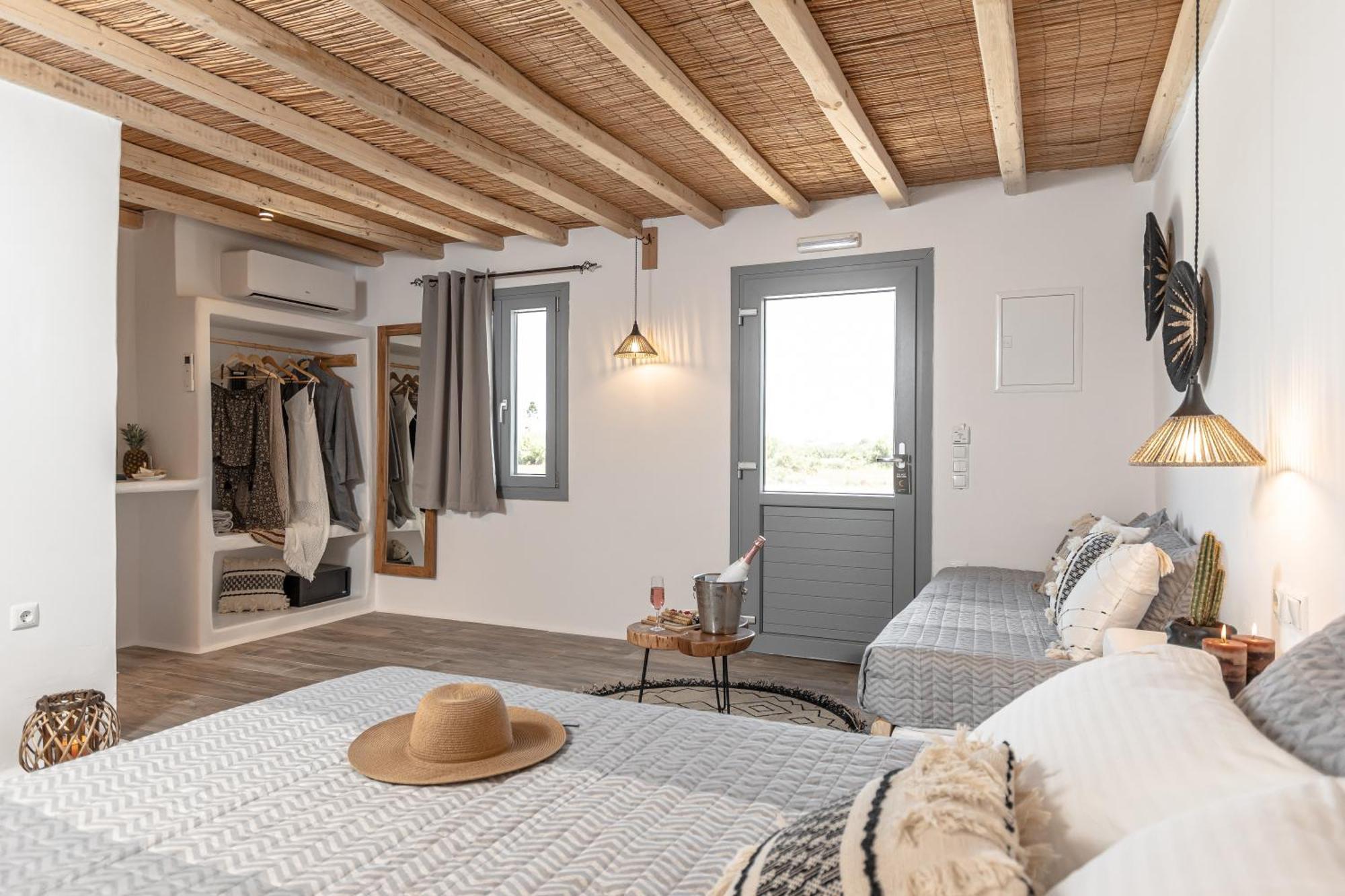 Naxos Finest Hotel & Villas Naxos City 객실 사진